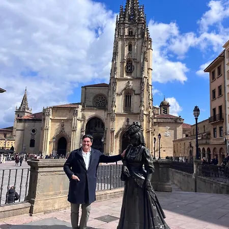 Plaza Del Ayuntamiento -centro Historico- * Овьедо