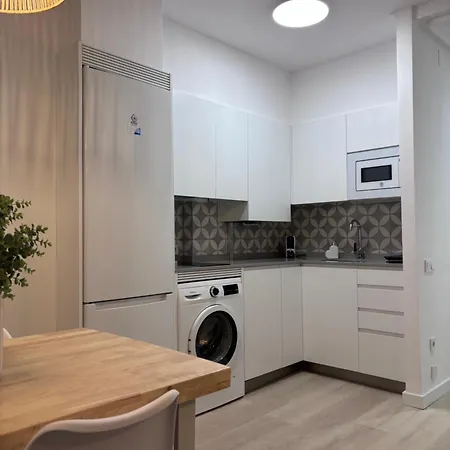 Plaza Del Ayuntamiento -centro Historico- Апартаменты *